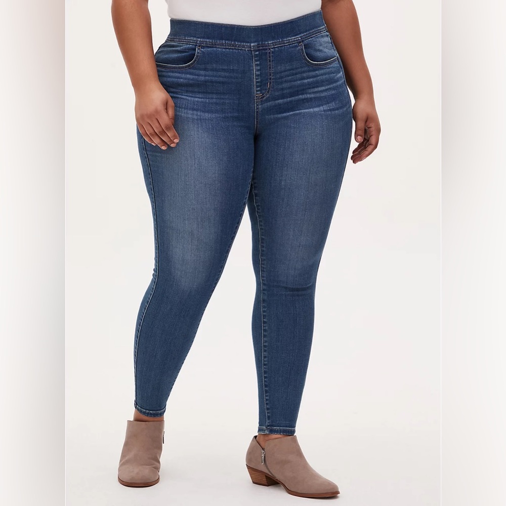 Torrid |‎ Lean Jean Skinny Super Soft High Rise Jean Size 1R